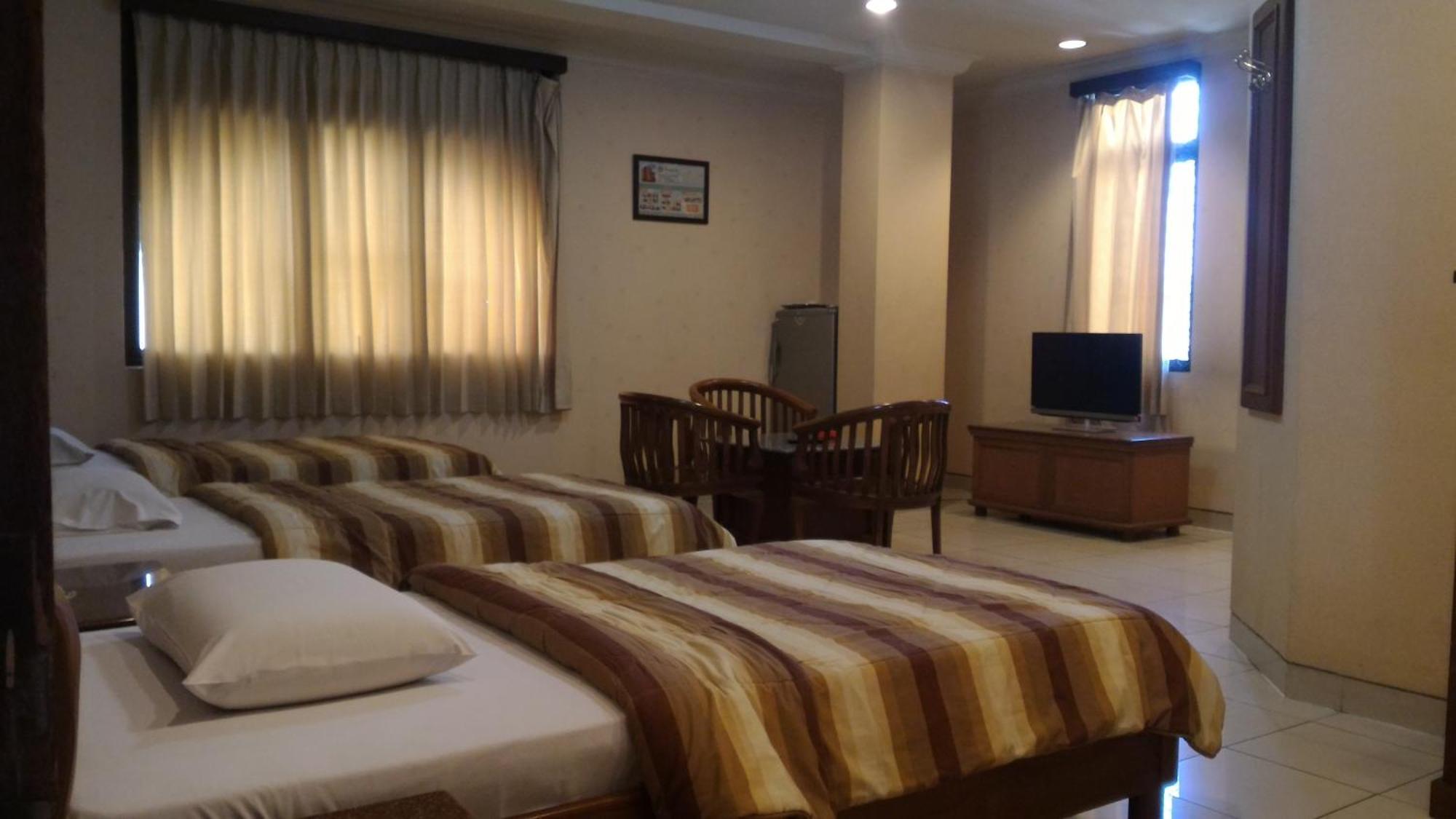 Hotel 678 Kemang Powered By Cocotel 자카르타 외부 사진